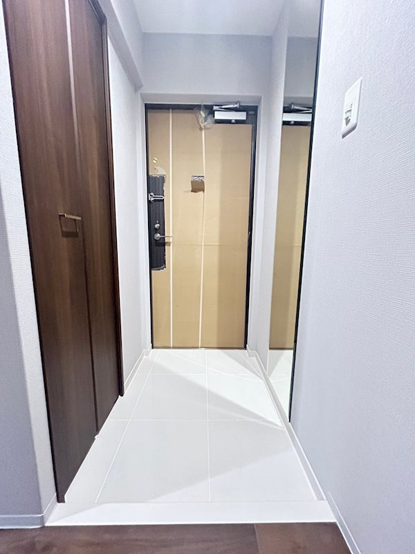 アルファレガロ神戸元町の玄関