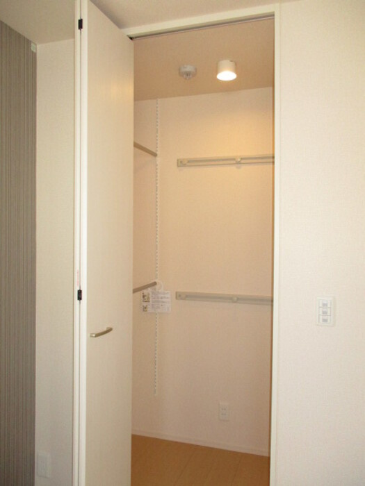 アプリシエイトの収納|ワンステップクローゼット