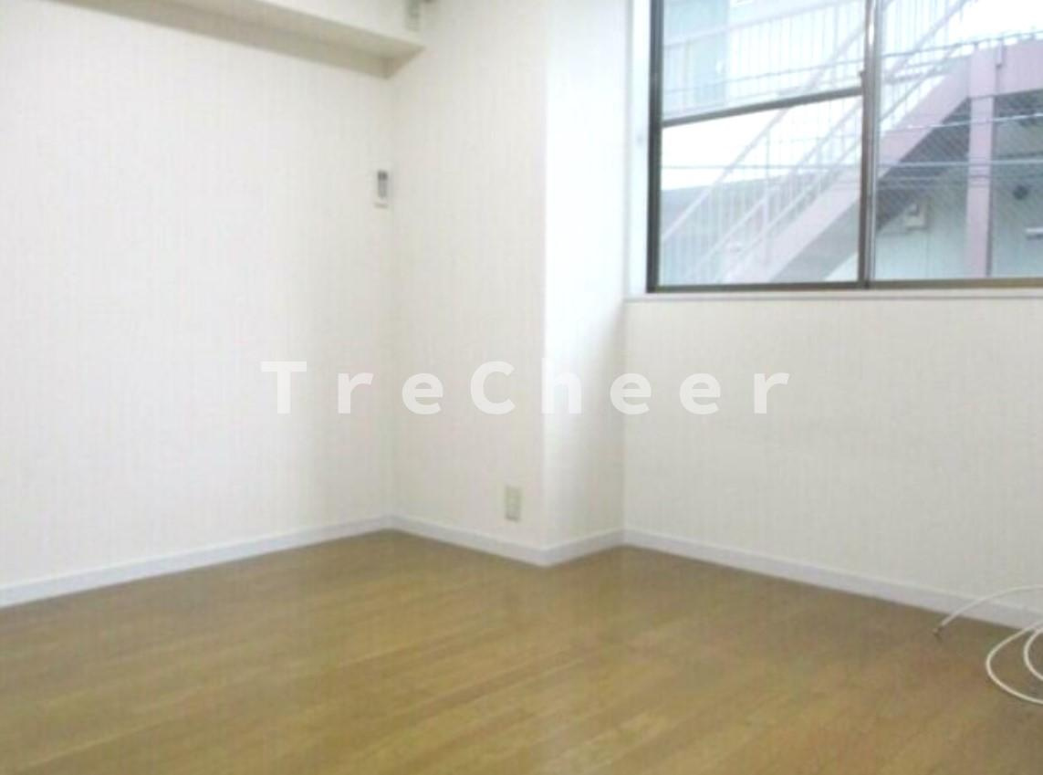 ローズマンションの居間・リビング