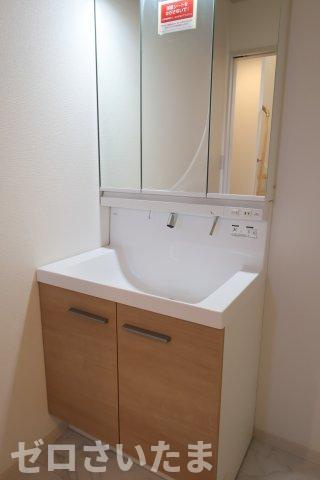 《仲介手数料無料》南区大字広ヶ谷戸238-10新築一戸建てグランパティオの独立洗面台