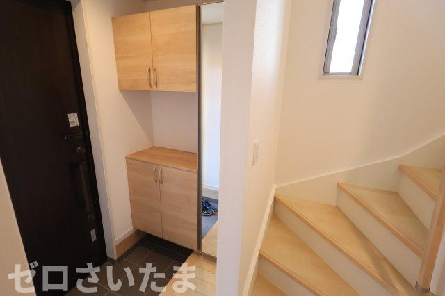 《仲介手数料無料》南区大字広ヶ谷戸238-10新築一戸建てグランパティオの玄関