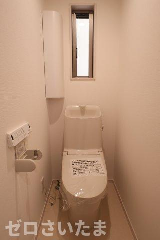 《仲介手数料無料》南区大字広ヶ谷戸238-10新築一戸建てグランパティオのトイレ|1F
