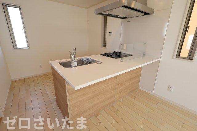 《仲介手数料無料》南区大字広ヶ谷戸238-10新築一戸建てグランパティオのキッチン