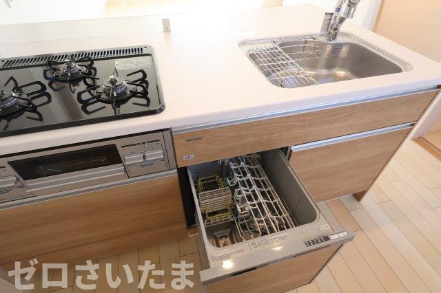 《仲介手数料無料》南区大字広ヶ谷戸238-10新築一戸建てグランパティオのキッチン|ビルトイン食器洗浄機付き