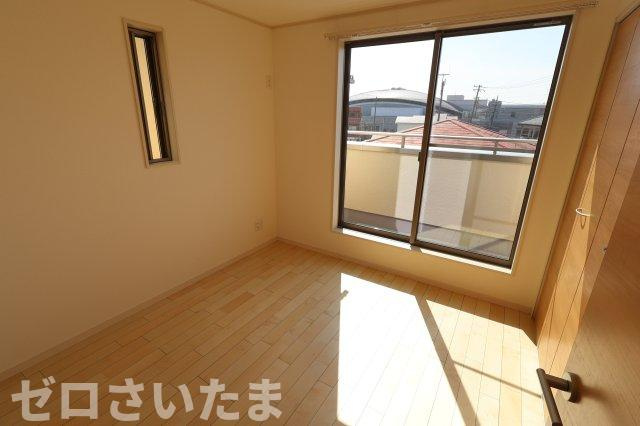 《仲介手数料無料》南区大字広ヶ谷戸238-10新築一戸建てグランパティオの洋室|3F 4.5帖