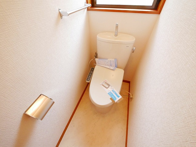 佐保台２丁目戸建のトイレ