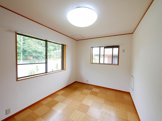 佐保台２丁目戸建の洋室