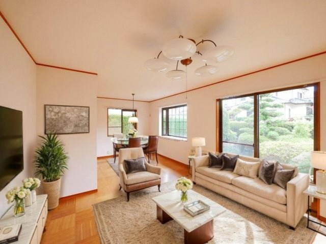 佐保台２丁目戸建の居間・リビング|CGで家具等を配置したもので家具等は含まれません