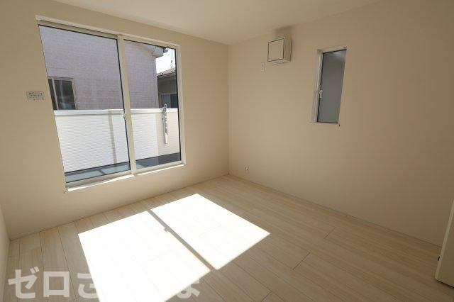 《仲介手数料無料》南区大字広ヶ谷戸581新築一戸建てリナージュの洋室|2F 6.9帖