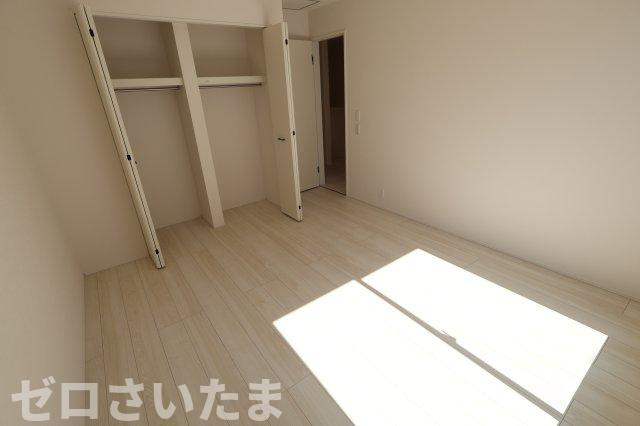 《仲介手数料無料》南区大字広ヶ谷戸581新築一戸建てリナージュの洋室|2F 6.9帖