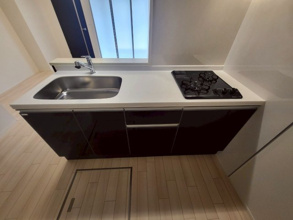 【キッチン】 | ※同タイプの写真となります。