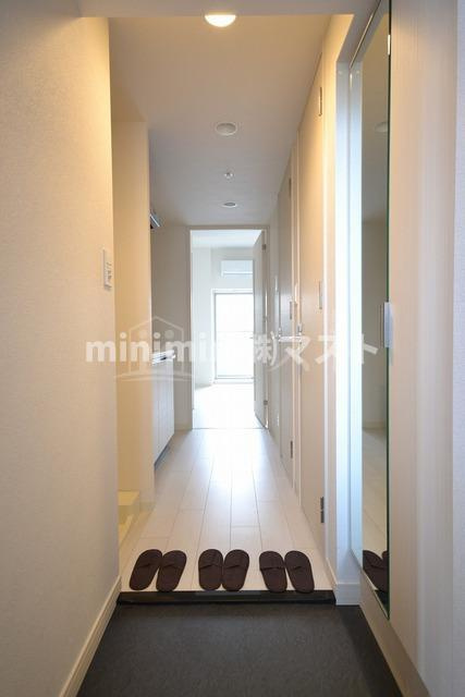 アドバンス大阪セレーノの玄関