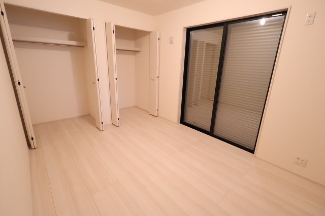 《仲介手数料無料》南区大字大谷口2538-2(1号棟)新築一戸建てリーブルガーデンの洋室|撮影日 2025年11月27日 14:30 曇り