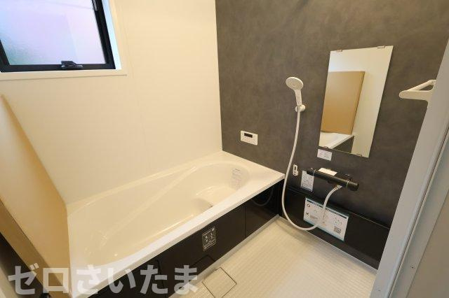 《仲介手数料無料》南区大字大谷口2538-2新築一戸建てリーブルガーデンの浴室|撮影日 2025年11月27日 14:30 曇り