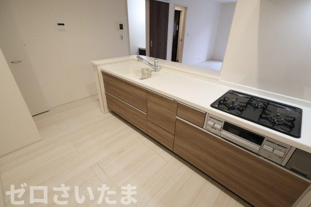 《仲介手数料無料》南区大字大谷口2538-2新築一戸建てリーブルガーデンのキッチン|撮影日 2025年11月27日 14:30 曇り