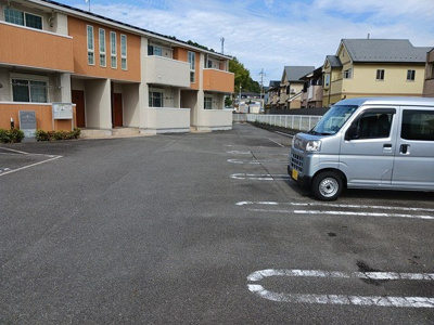 【駐車場】 | ジェルメ園部Ⅰ | 駐車場です