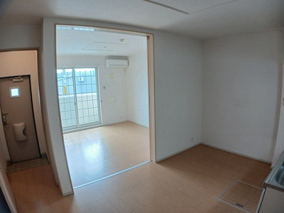 【居間・リビング】 | ジェルメ園部Ⅰ | リビングです