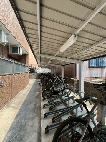 プレサンス大須観音駅前サクシード　名古屋市賃貸　仲介手数料無料の駐車場