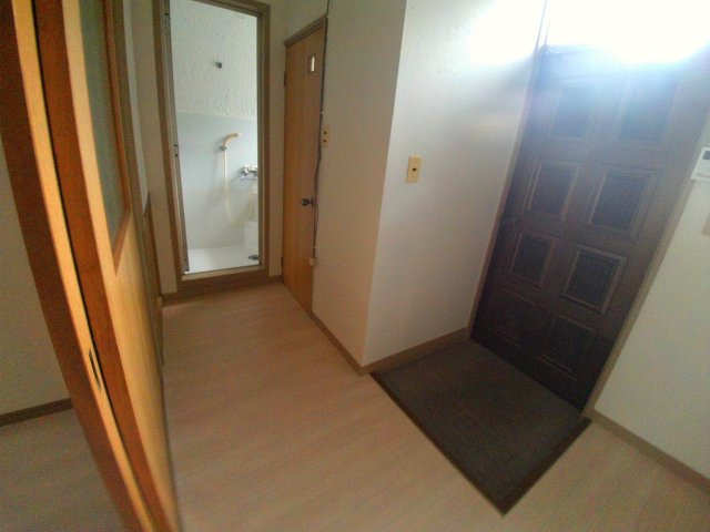 石町ハイツの玄関