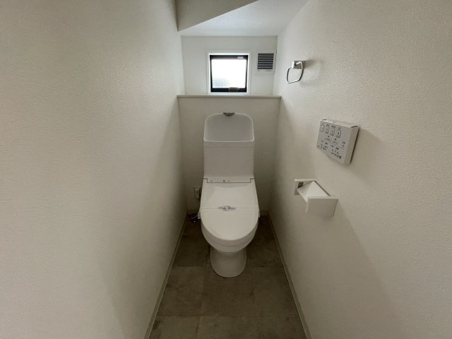 太子町東出　戸建のトイレ