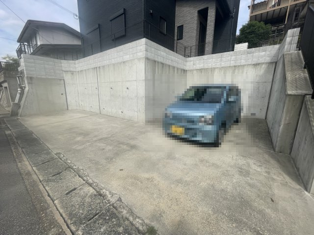 太子町東出　戸建の駐車場