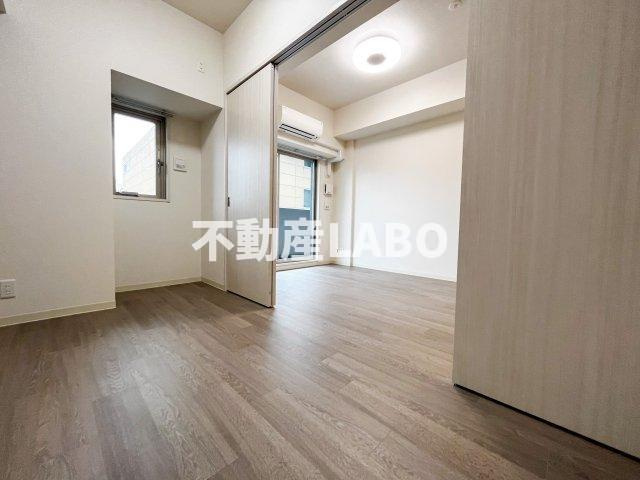 プレサンス DOMECITY コレーレの洋室