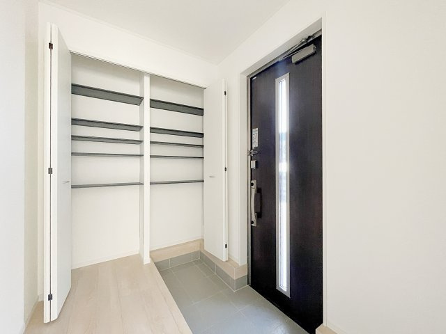 新築戸建・新築建売　柴田町船岡字上大原【耐震+制震】東船岡小・船岡中の玄関