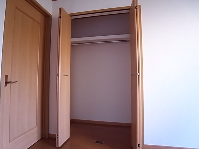 メゾンオルタンシア2の収納