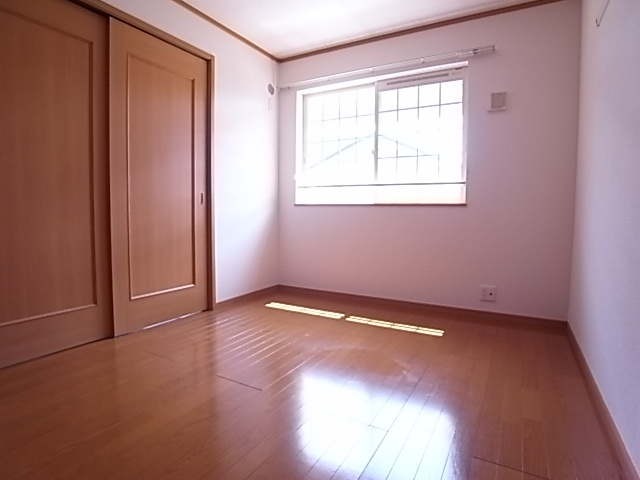 メゾンオルタンシア2の寝室