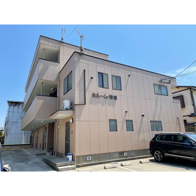 【外観】 | ミルーム津福 | 外はこのようになっています