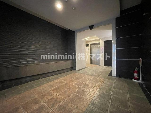 クリスタルブライト谷町のロビー