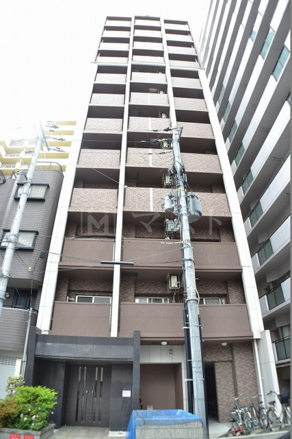 クリスタルブライト谷町の外観