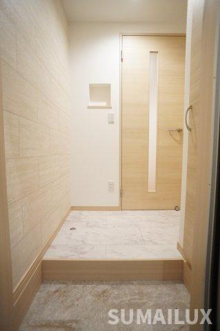 R-smart本妙寺の玄関