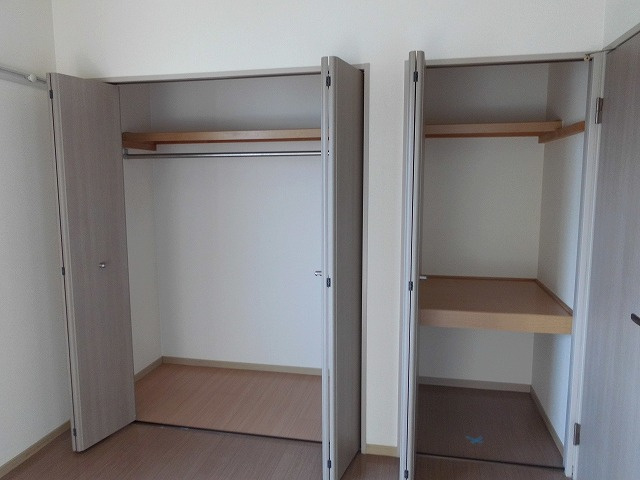 パルティーダB棟の収納