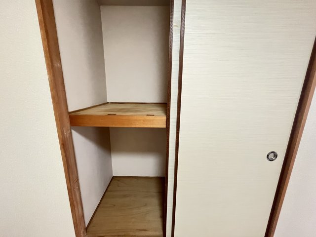 旭マンションの収納