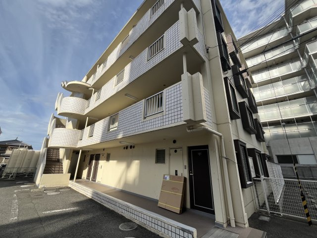 旭マンションの外観