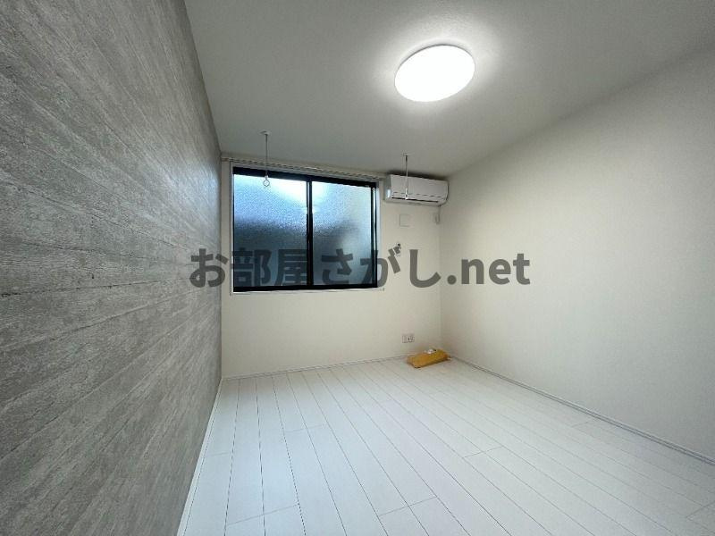 ミモザ哲学堂の居間・リビング