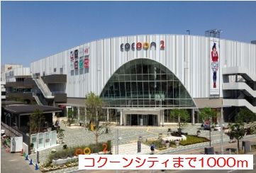 さいたま市中央区大字下落合の賃貸マンションのエントランス