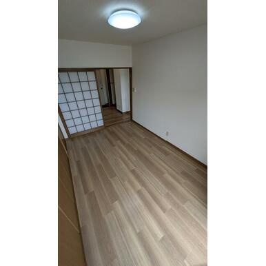 京福日之出マンションの内装