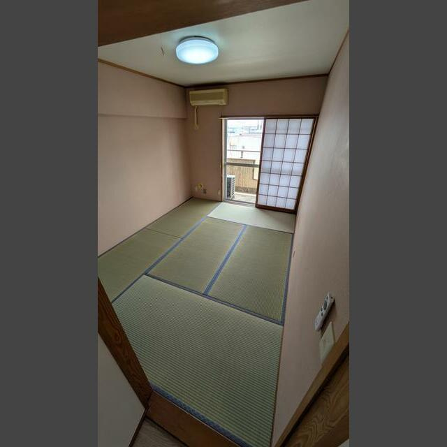 京福日之出マンションの和室