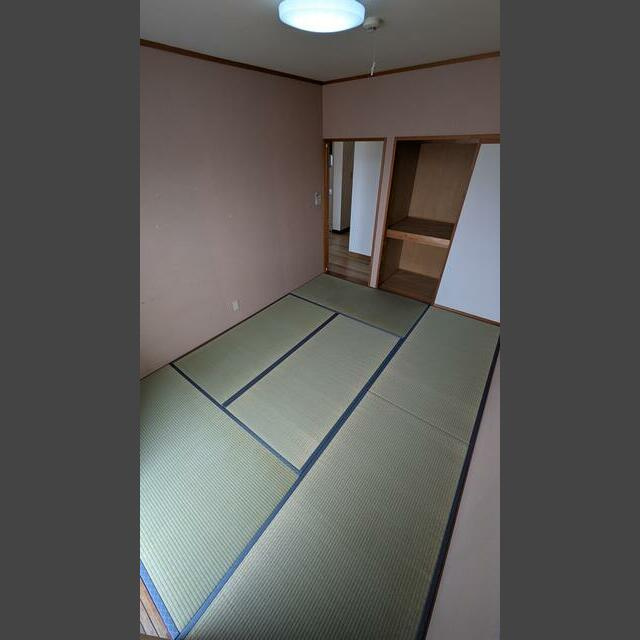 京福日之出マンションの和室