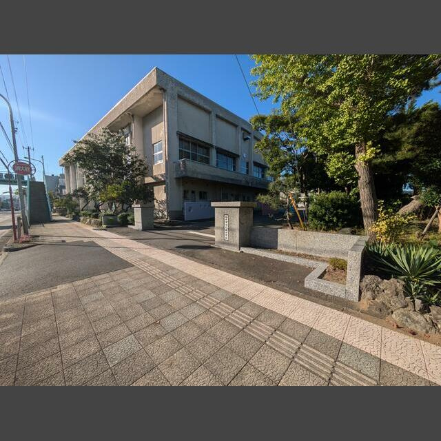 京福日之出マンションの周辺