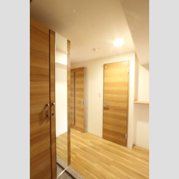 ラトレ白鳥　名古屋市賃貸　仲介手数料無料の玄関