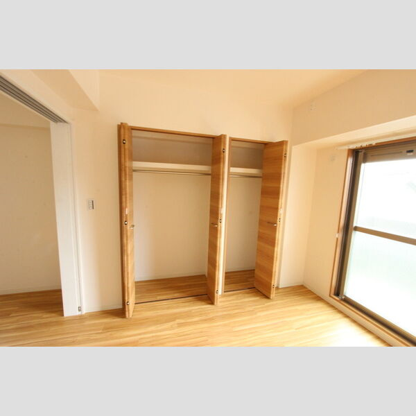 ラトレ白鳥　名古屋市賃貸　仲介手数料無料の収納