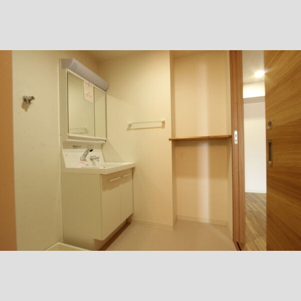 ラトレ白鳥　名古屋市賃貸　仲介手数料無料の洗面所