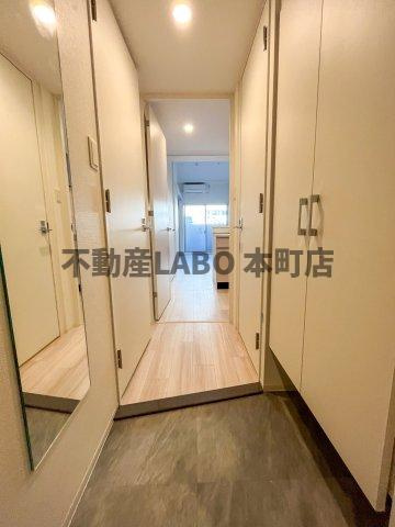 セレニテ難波リアンの玄関