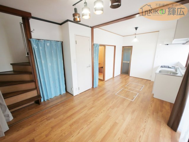 【居間・リビング】 | 高砂市時光寺町　中古戸建