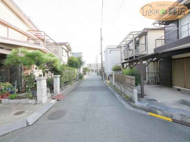 【前面道路含む現地写真】 | 高砂市時光寺町　中古戸建