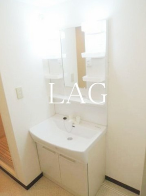 【洗面所】 | イーストパーク胡録台 | 独立洗面台です。