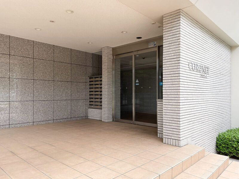 CORONET　INAEIのエントランス